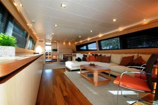 VALENTINA - Saloon